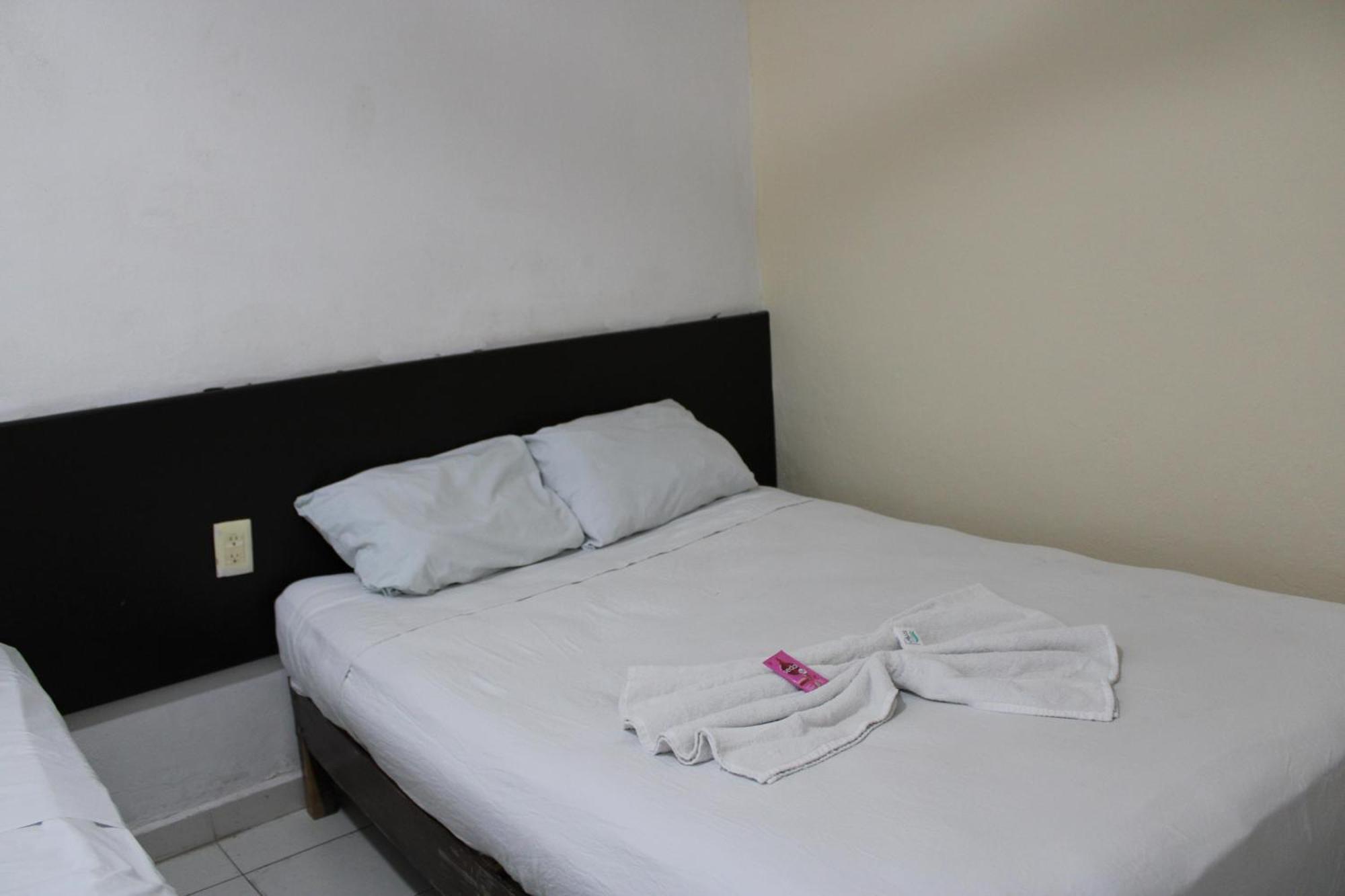 Oyo Hotel Colibri Τσετουμάλ Εξωτερικό φωτογραφία